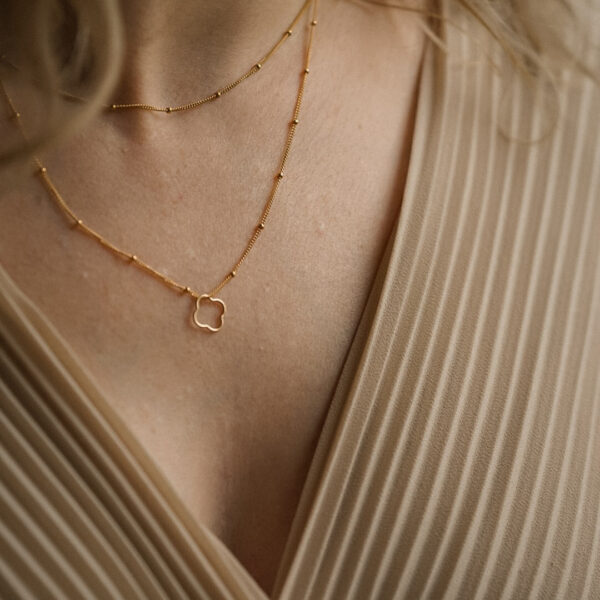 Klavertje-ketting-goud