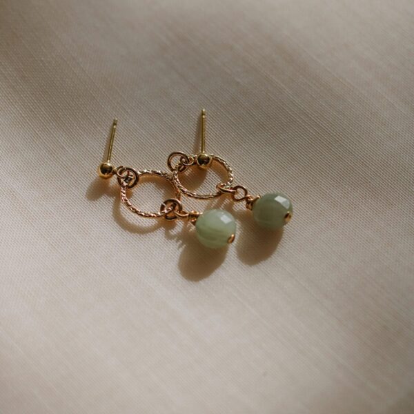 Oorbel edelsteen zacht groen