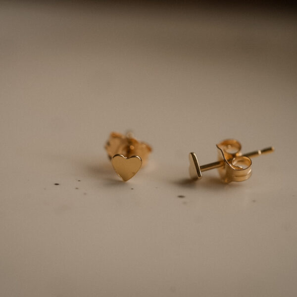 heart stud